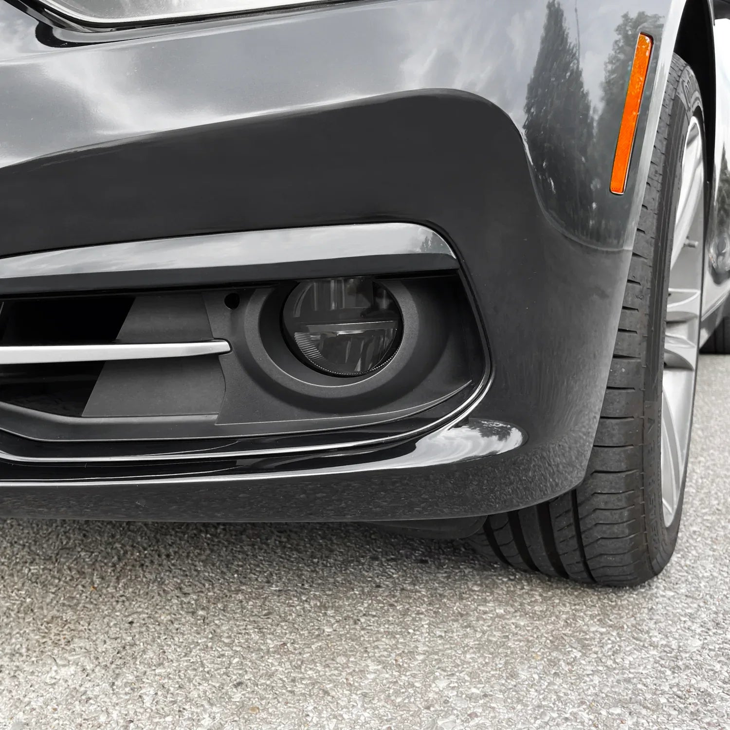 2012-2018 BMW 3 Series F30 Sedan | Fog Light PreCut Tint Overlays