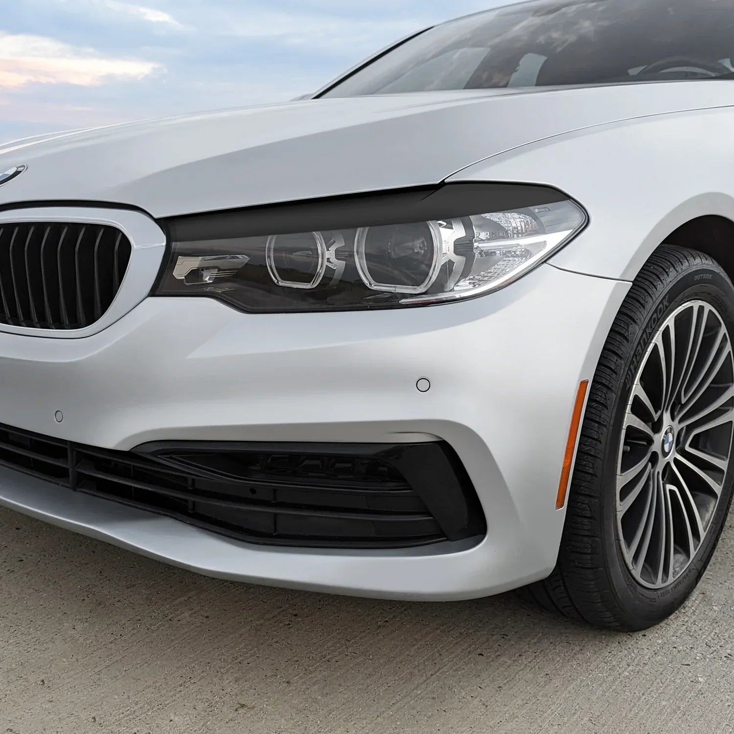 2017-2020 BMW 5 Series G30 | Headlight Eyelid PreCut Vinyl Overlays