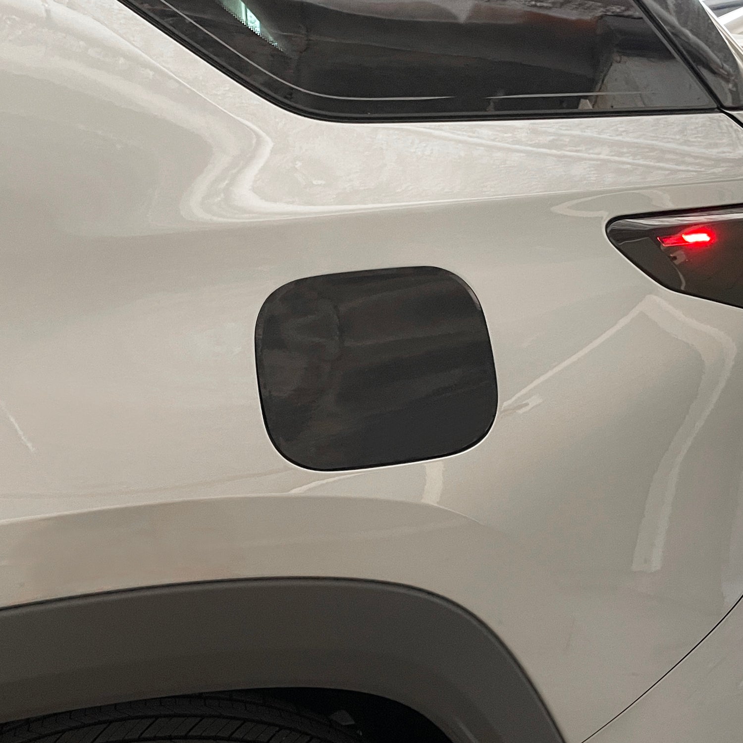2025-2026 Chevrolet Equinox | Gas Cap PreCut Vinyl Wrap