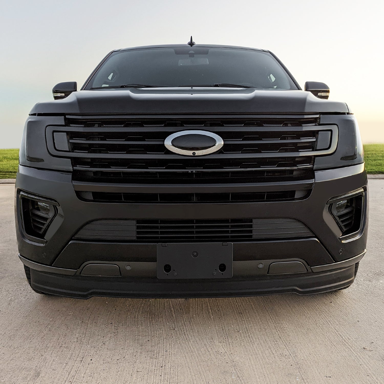 2018-2021 Ford Expedition | Front Grill Trim Chrome Delete PreCut Vinyl Wrap