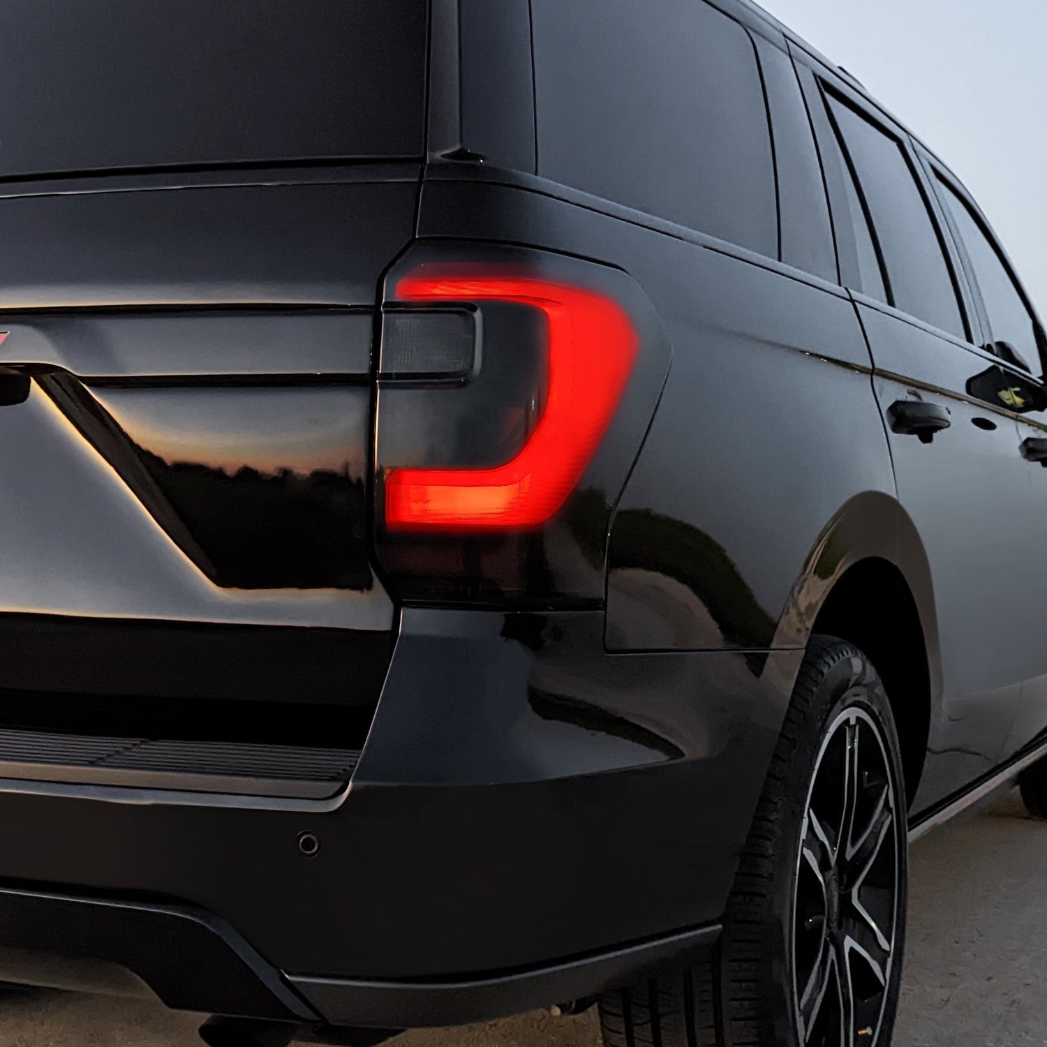 2018-2021 Ford Expedition | Tail Light PreCut Tint Overlays