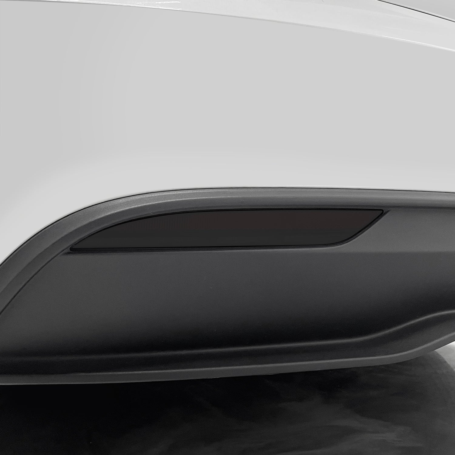 2024-2027 Tesla Model 3 | Reflector & Reverse Light PreCut Tint Overlays