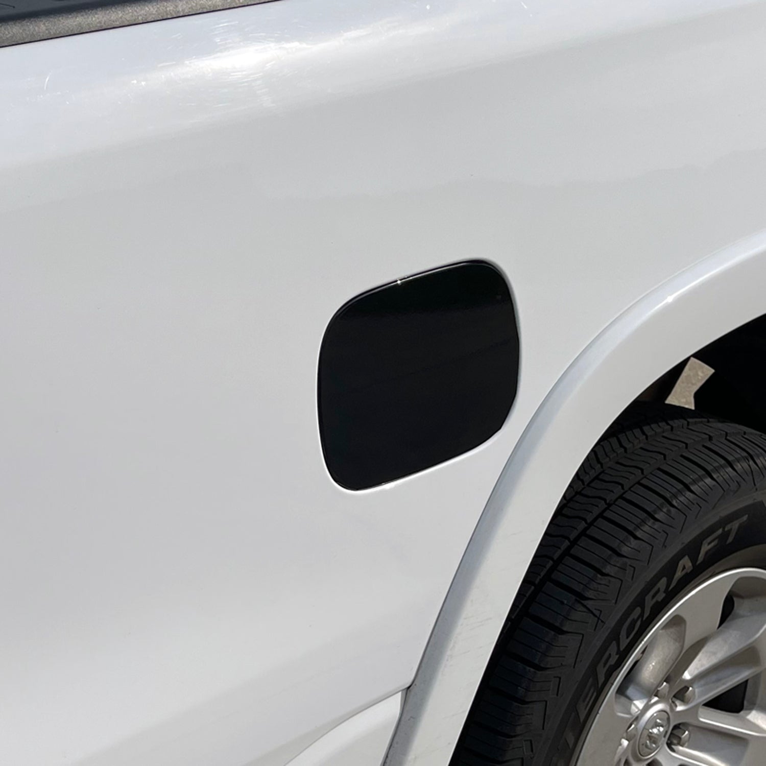 2019-2023 Dodge Ram 1500 | Gas Cap PreCut Vinyl Wrap