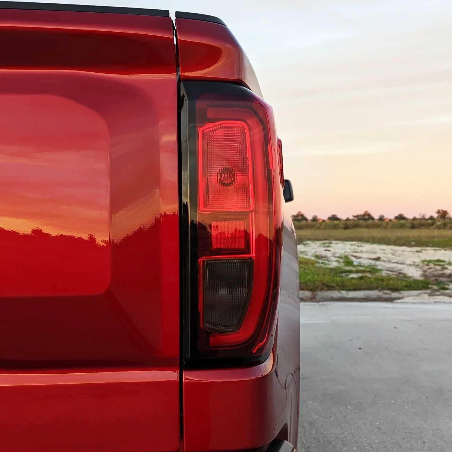 2019-2026 GMC Sierra 1500 | Reverse Light (Non LED) PreCut Tint Overlays