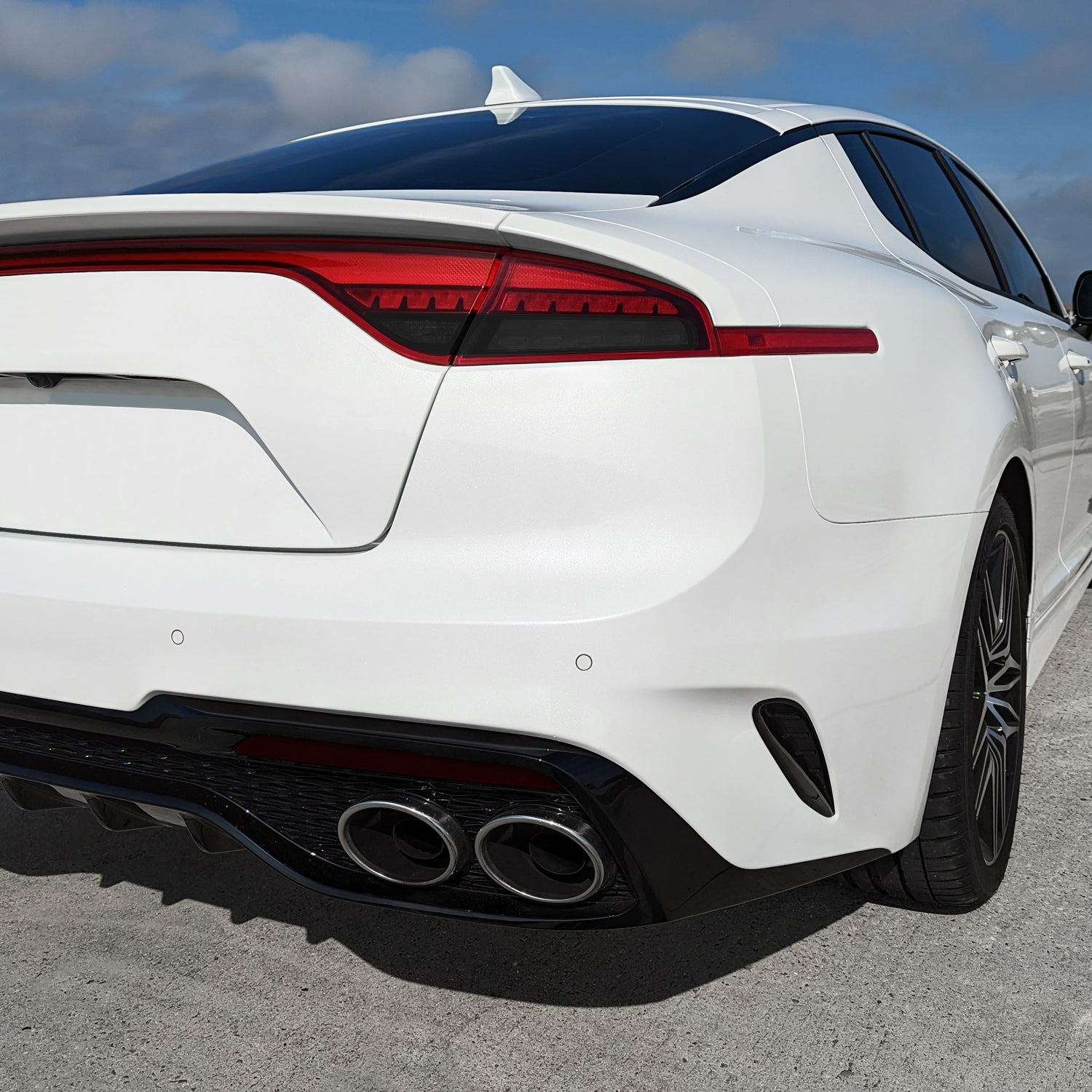 2022-2023 Kia Stinger | Turn Signal & Reverse Light PreCut Tint Overlays