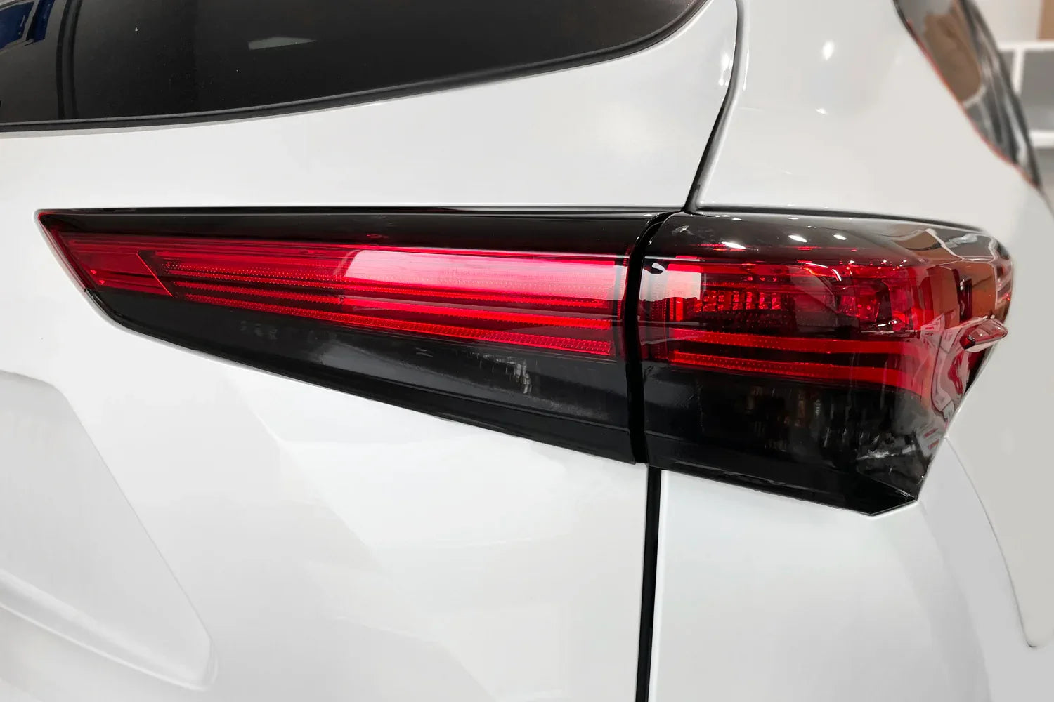 2020-2023 Toyota Highlander | Turn Signal & Reverse Light PreCut Tint Overlays