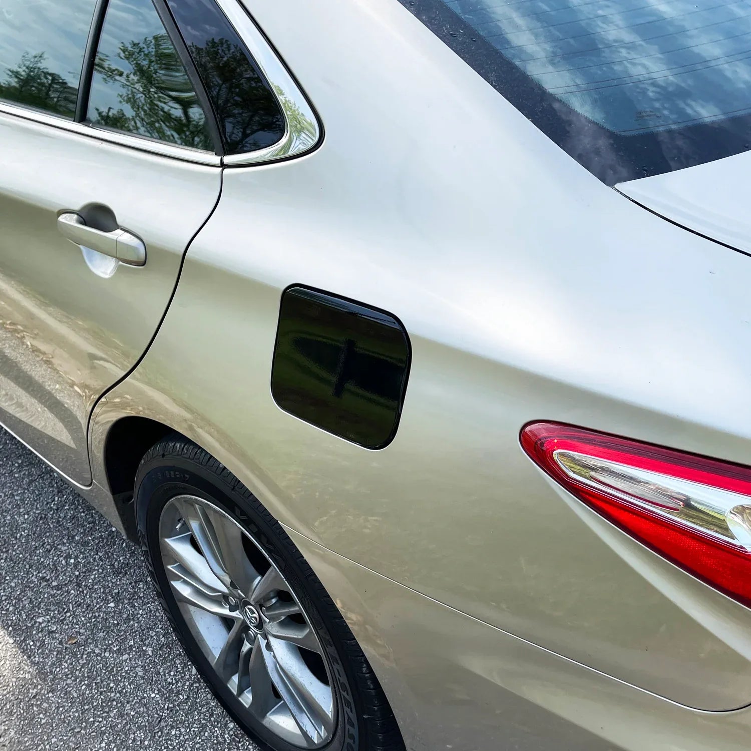 1_b6da55d4-38ca-446d-ba75-b01159e9becb - SlickMod