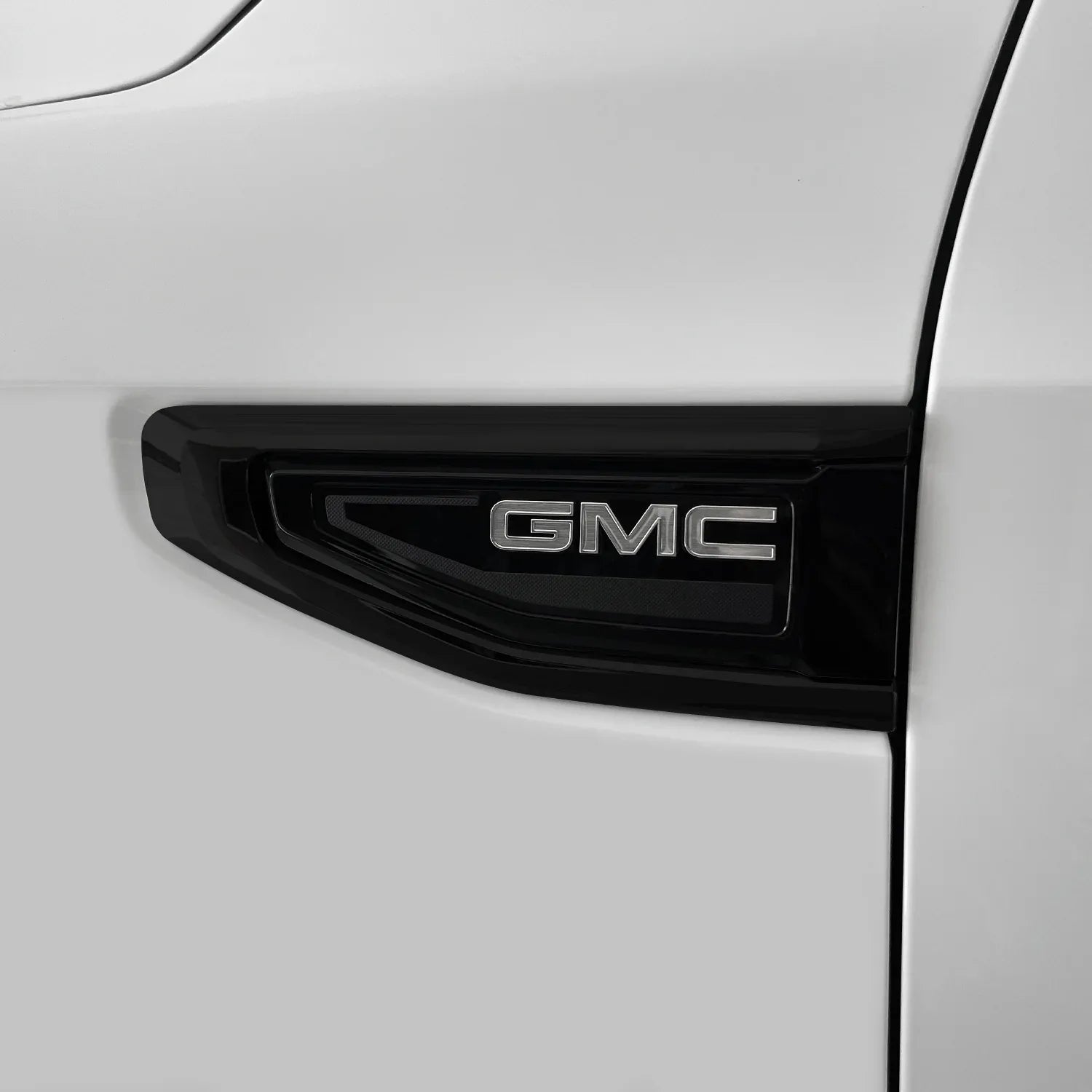 2021-2023 GMC Yukon | Fender Vent Trim Chrome Delete PreCut Vinyl Wrap