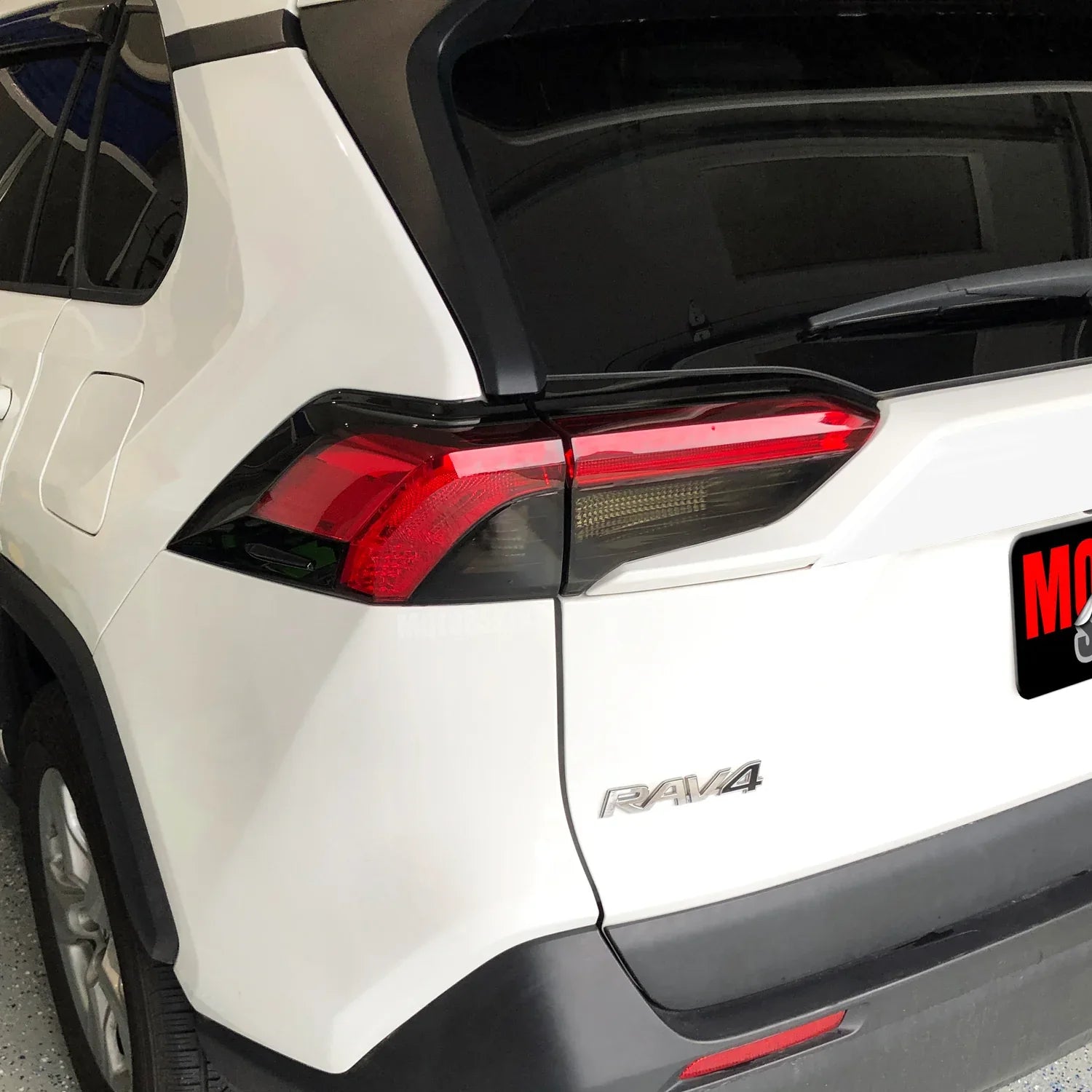 4_b24dc99e-1b0c-4b10-8e3a-131a81cecb67 - SlickMod