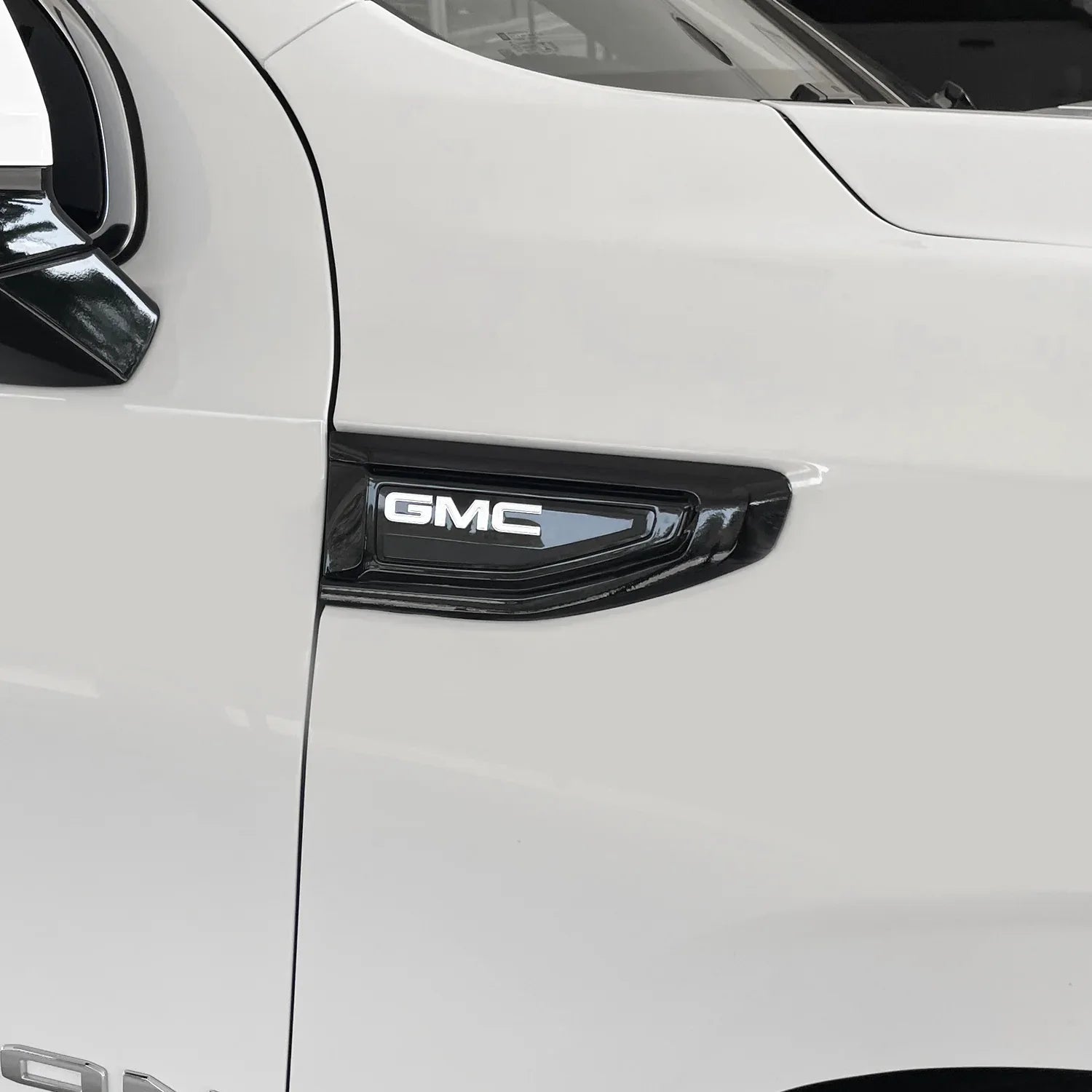 2021-2023 GMC Yukon | Fender Vent Trim Chrome Delete PreCut Vinyl Wrap