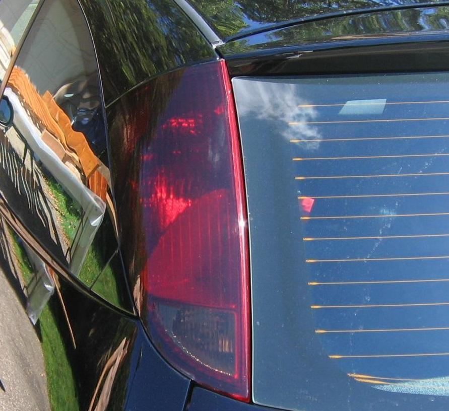 2005-2007 Ford Focus Hatchback | Tail Light PreCut Tint Overlays
