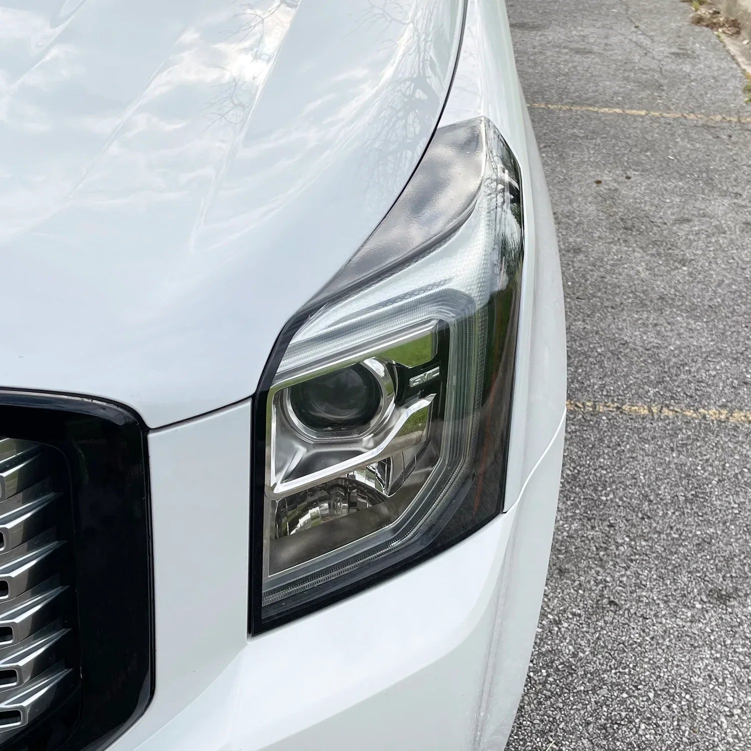 2015-2020 GMC Yukon | Headlight Eyelid PreCut Tint Overlays