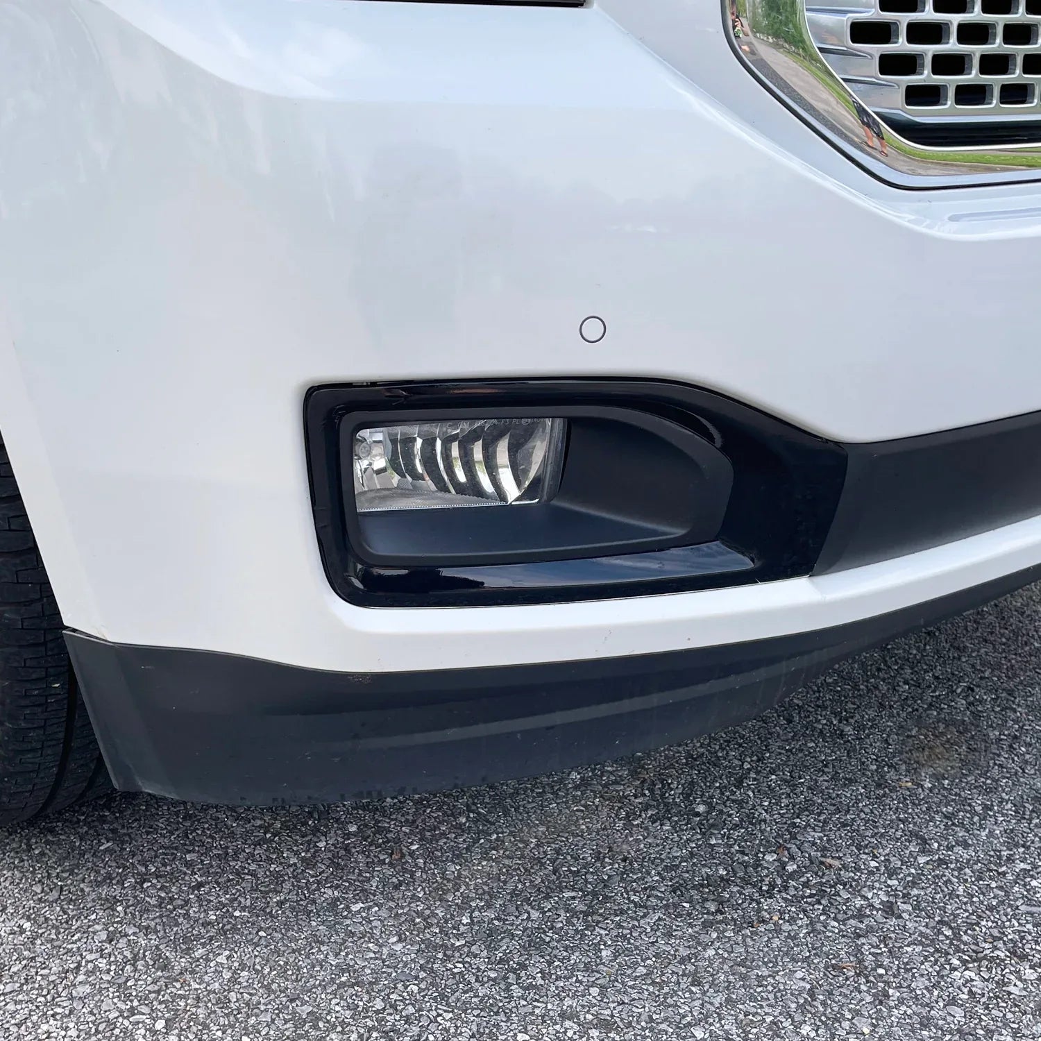 2015-2020 GMC Yukon | Fog Light Trim Chrome Delete PreCut Vinyl Wrap