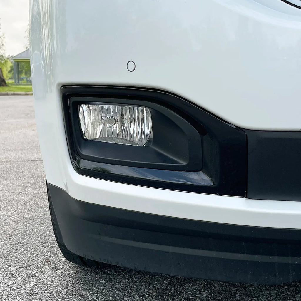 2015-2020 GMC Yukon | Fog Light Trim Chrome Delete PreCut Vinyl Wrap