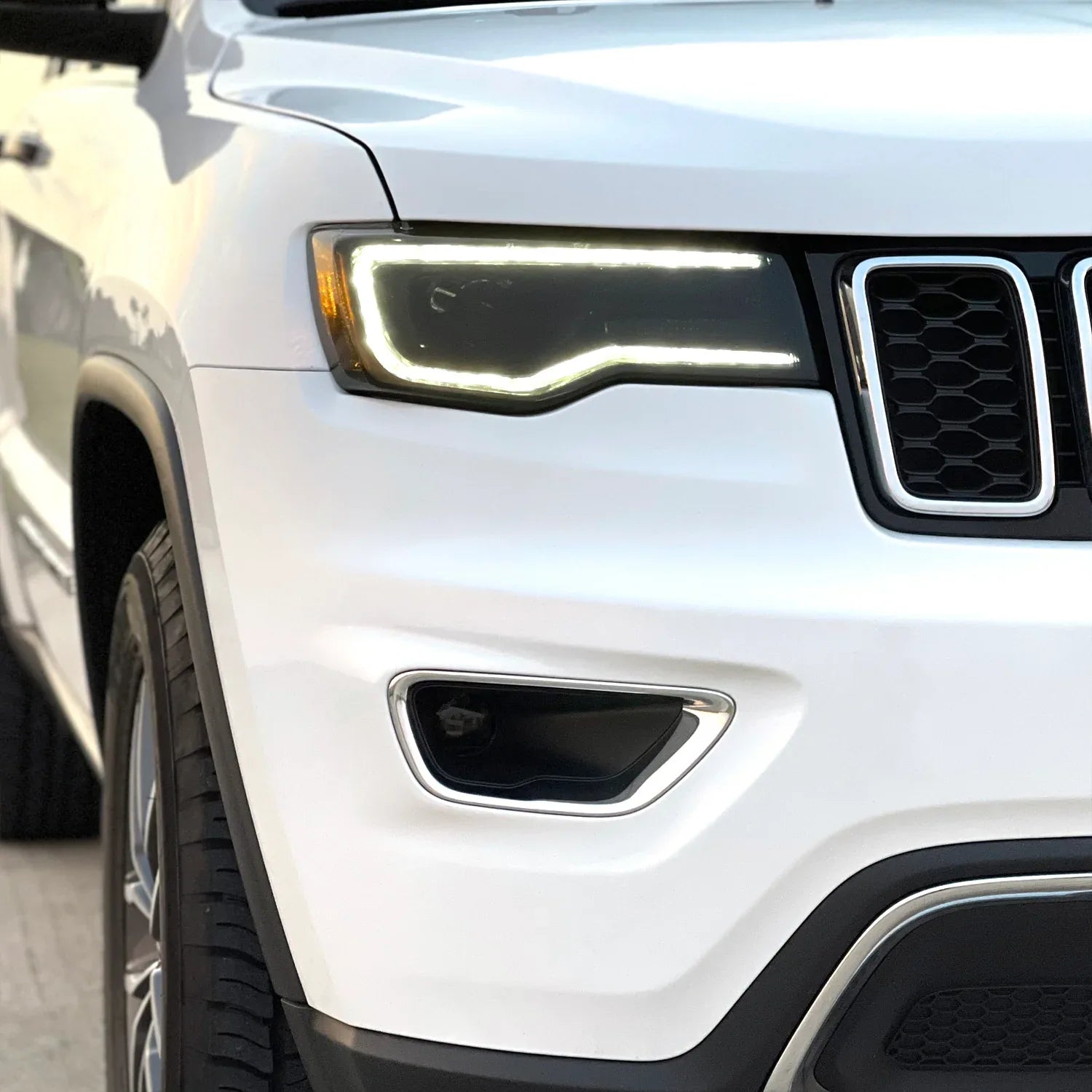 2014-2021 Jeep Grand Cherokee | Headlight PreCut Tint Overlays