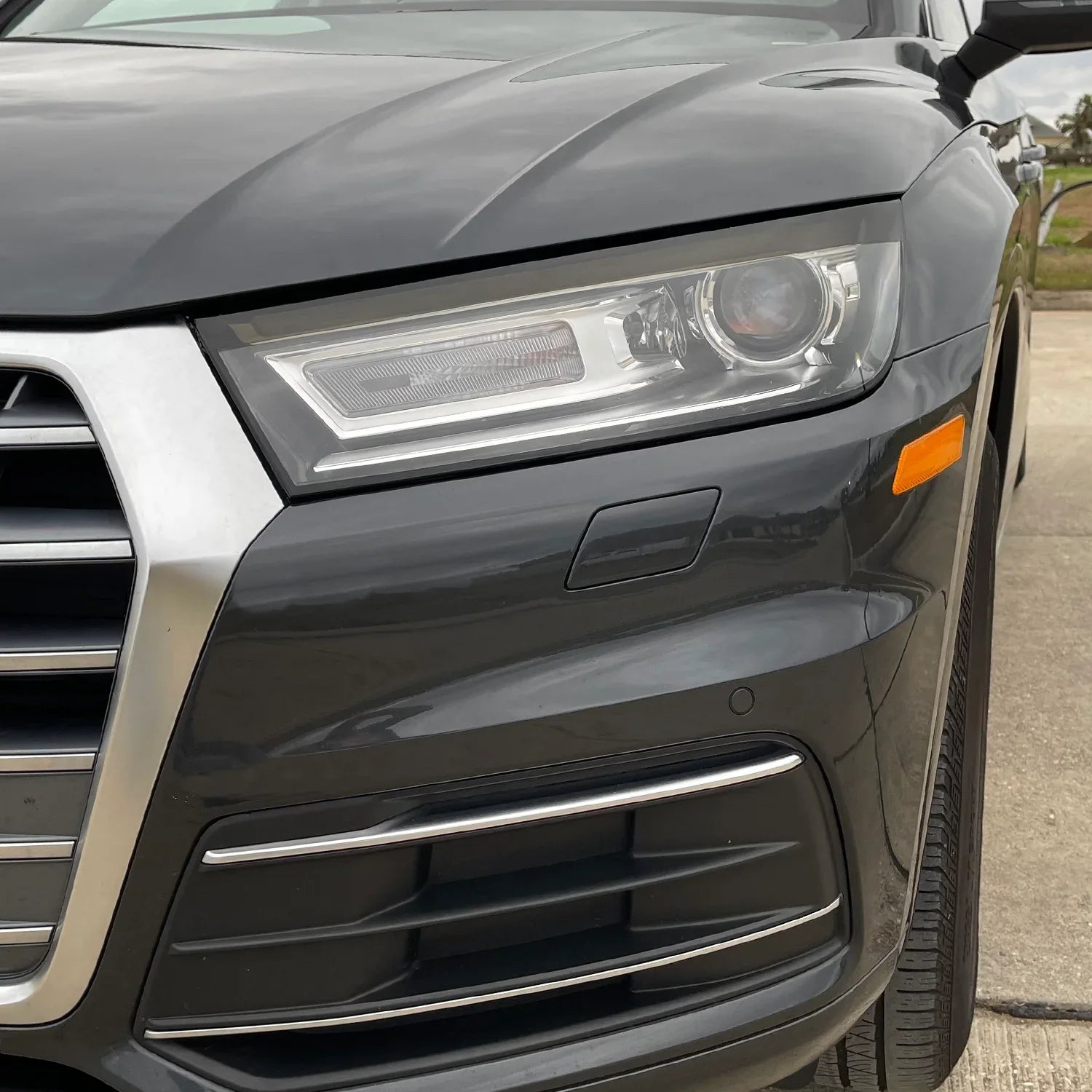 2018-2020 Audi Q5 | Headlight Eyelid PreCut Tint Overlays