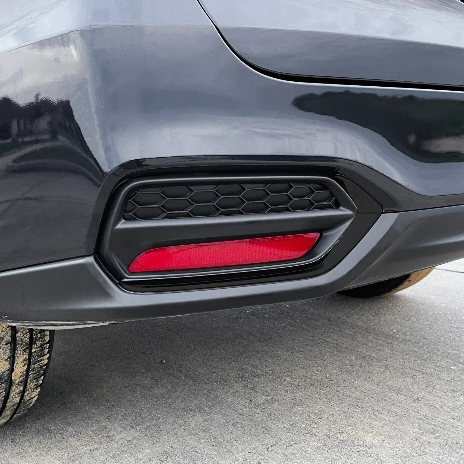 2016-2018 Acura RDX | Rear Reflector Trim Chrome Delete PreCut Vinyl Wrap