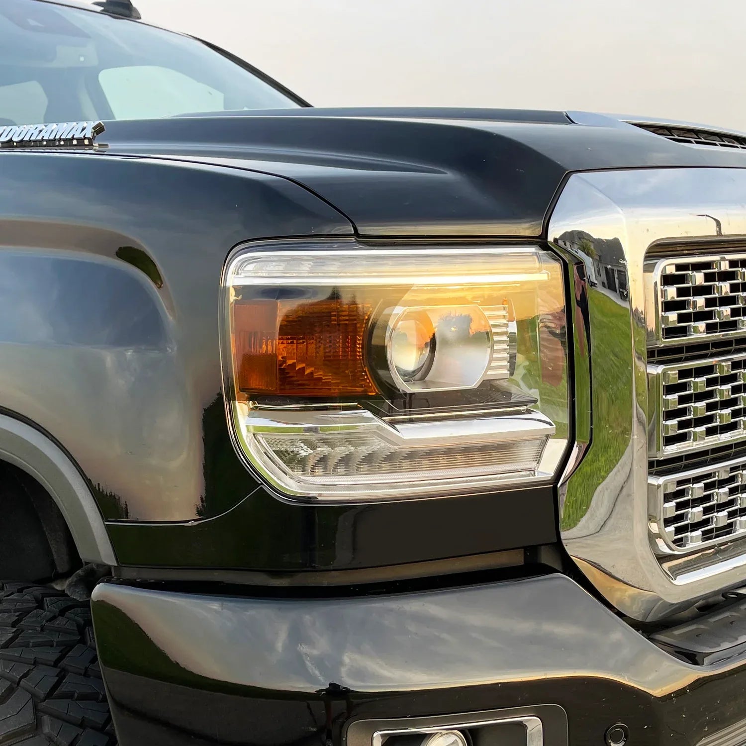 2014-2015 GMC Sierra 1500 | Headlight Side Marker PreCut Tint Overlays