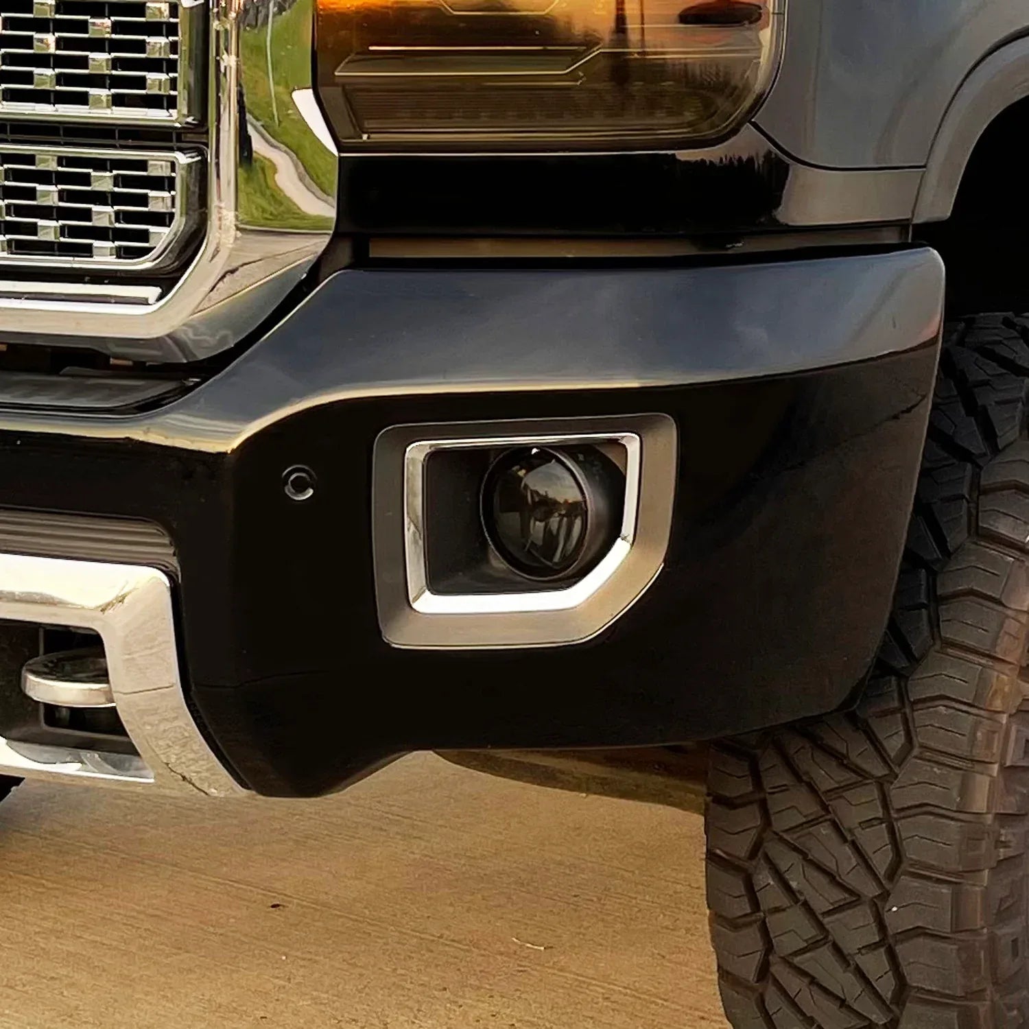 2015-2019 GMC Sierra 2500 / 3500 | Fog Light PreCut Tint Overlays