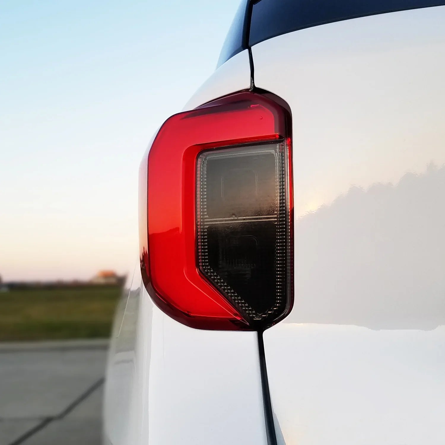 2020-2023 Ford Explorer | Turn Signal & Reverse Light PreCut Tint Overlays